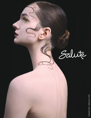 Salute Dramatic me