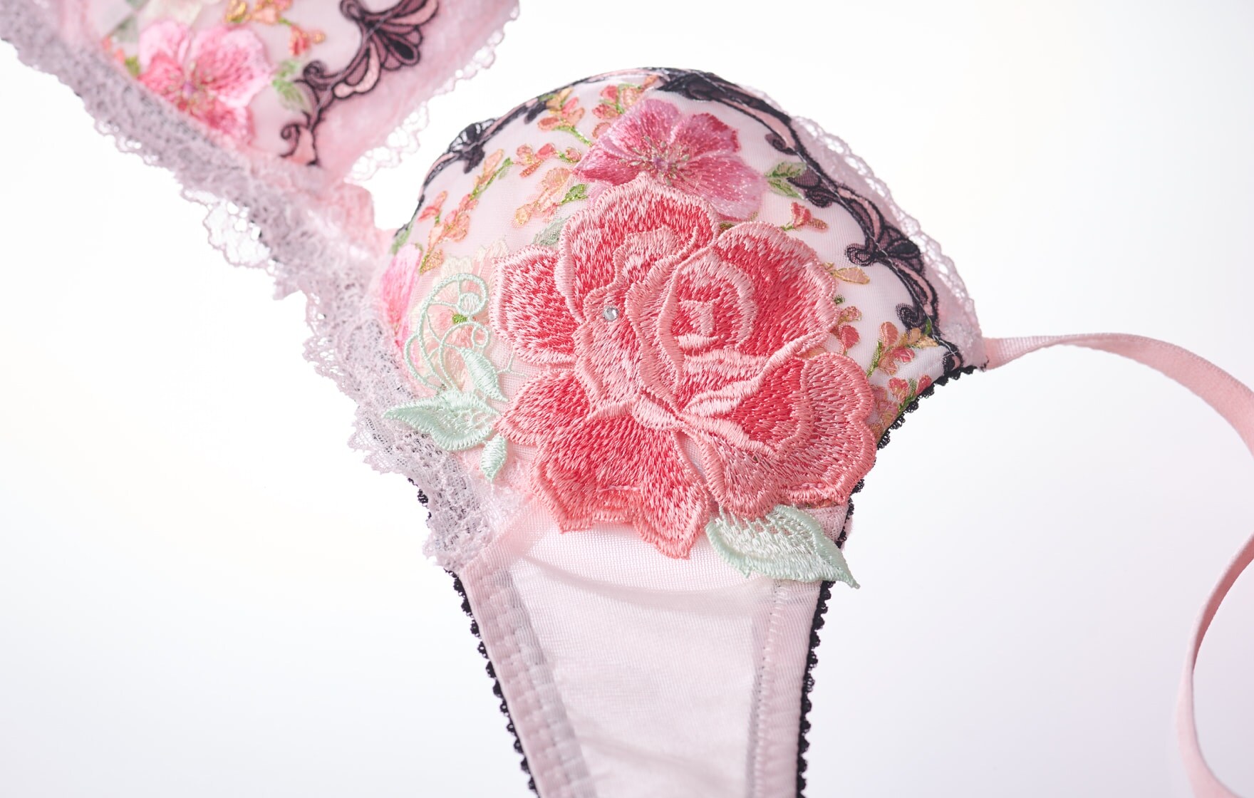 超人気高品質 サルート93グループ⭐︎Ｅ70 下着 - www.jankysmooth.com