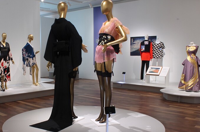 「キモノ・リファッションド」展の様子(ニューアーク美術館) “Kimono Refashioned”, Newark Museum,2018, ©Emily Laverty