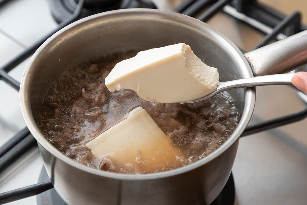 すやすやレシピ20:牛肉と豆腐を茹でる