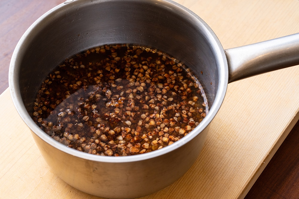 小鍋にAを入れてひと混ぜし、そのまま30分間以上おく。