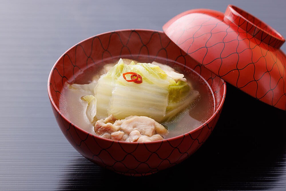 大原千鶴のすやすやレシピ83：鶏と白菜の滋養スープ