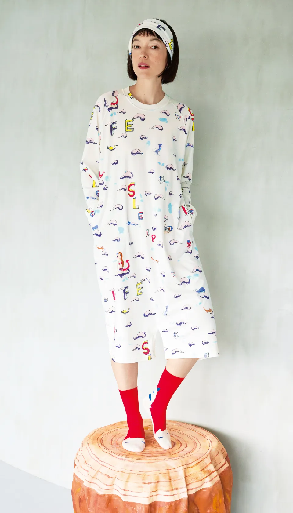 ワンピース UNX502、ソックス UEY500