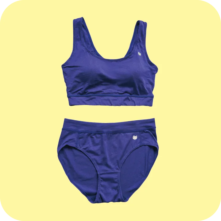 ノンワイヤーブラ(パッド付) UBX400、ショーツ UPX400