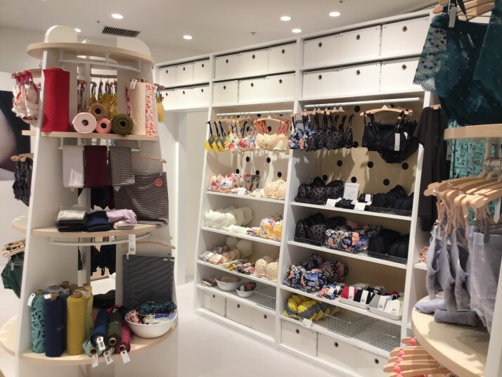 ウンナナクール ルミネ有楽町店 店舗を探す ワコール ウンナナクール ルミネ有楽町店 店舗を探す ワコール