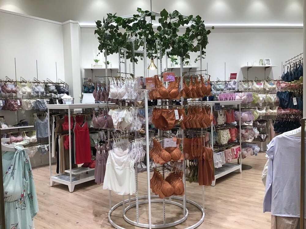 アンフィ イオンモール橿原店 店舗を探す ワコール