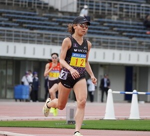 s５０００安藤　友香2.jpg
