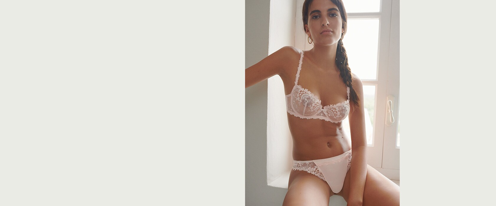 SIMONE PERELE